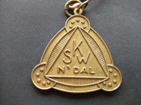 Muziekvereniging KSW Nijverdal (Symfonisch blaasorkest)opgericht in  1882 als bedrijfsorkest van de toenmalige Koninklijke Stoom Weverij oudste vereniging uit Nijverdal.
